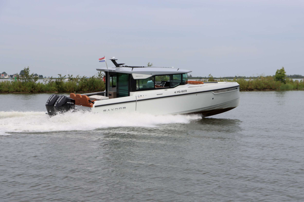 Saxdor Yachts 320 GTC