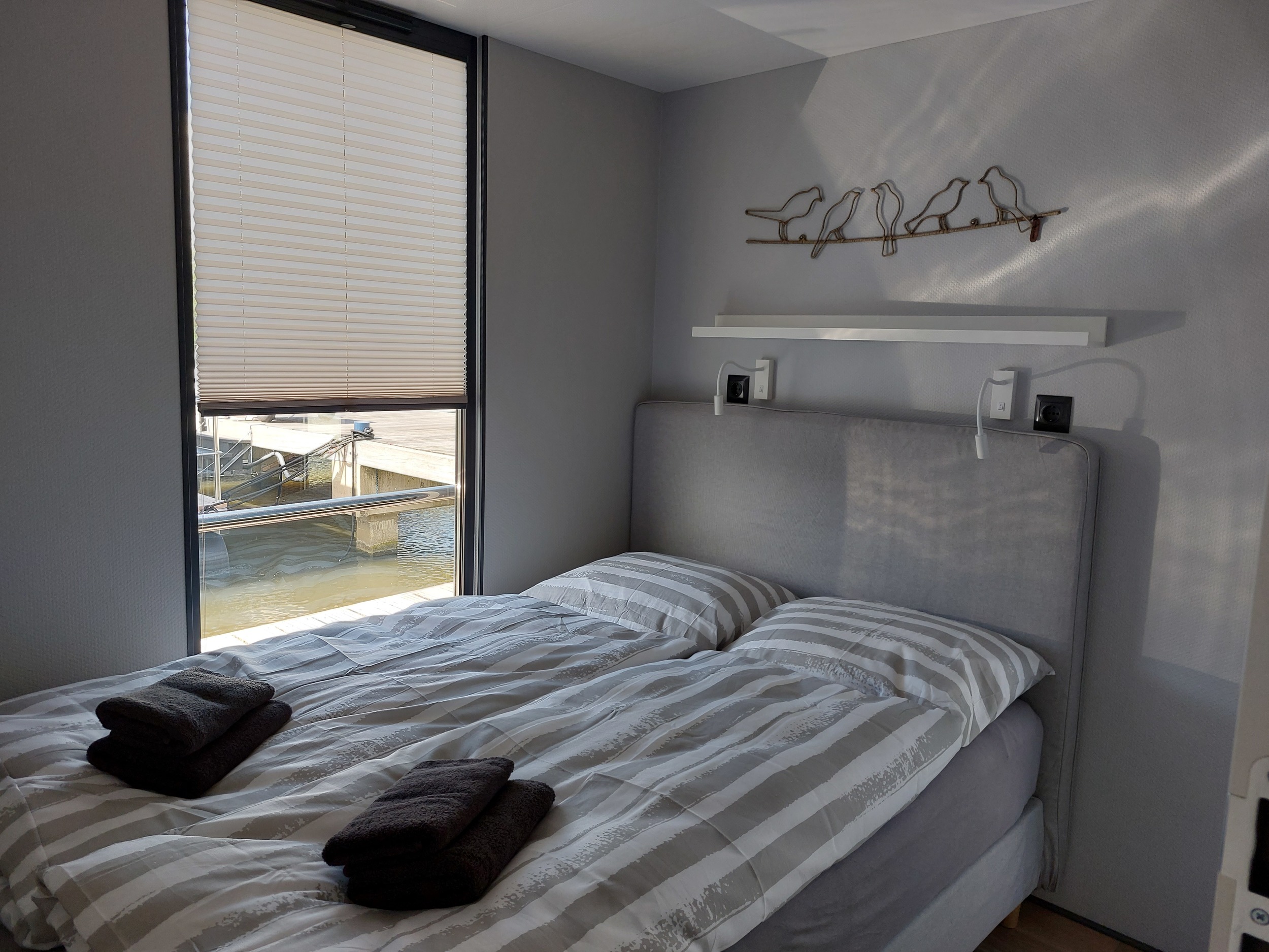 La Mare Houseboat Apartboat L Long