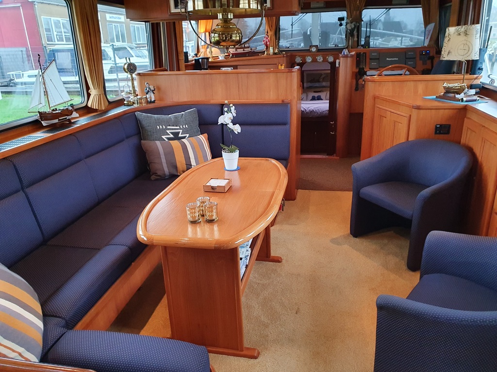 Smelne Salon Vlet 1485