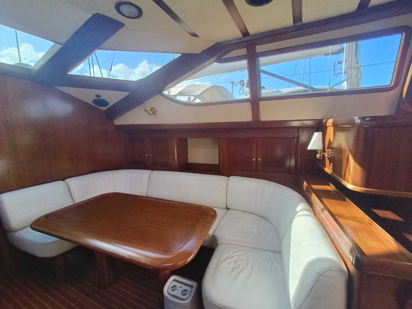 Lagoon Royal Classic 66