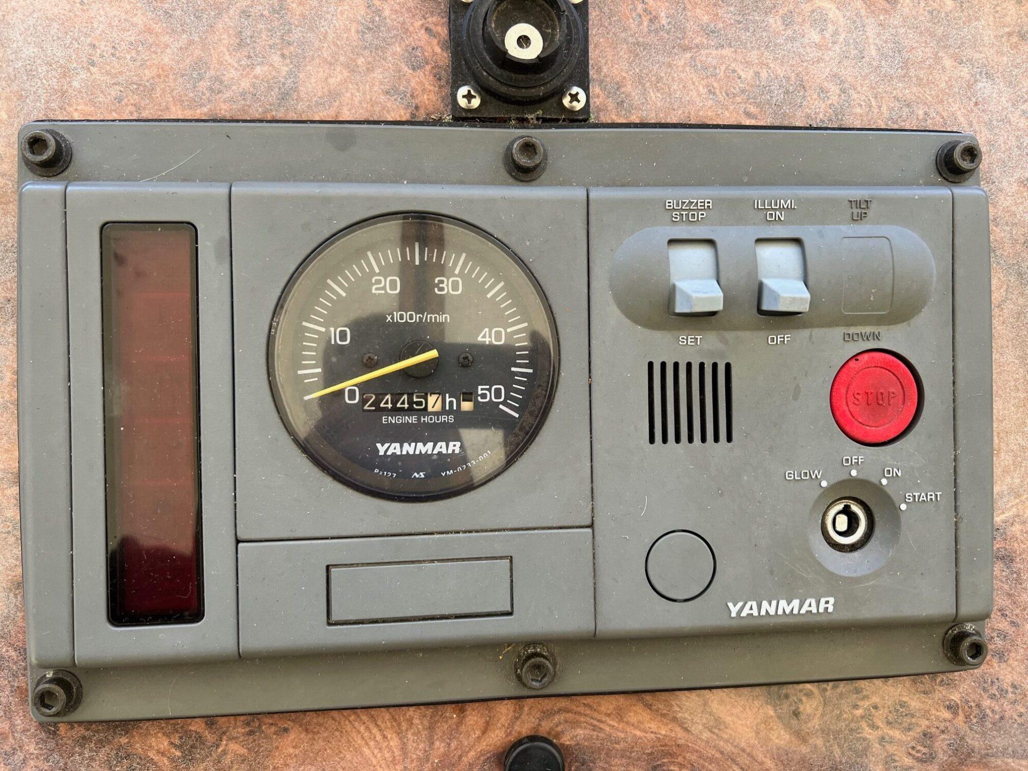 Vripack Vripack Spiegelkotter 12.00 AK Cabrio