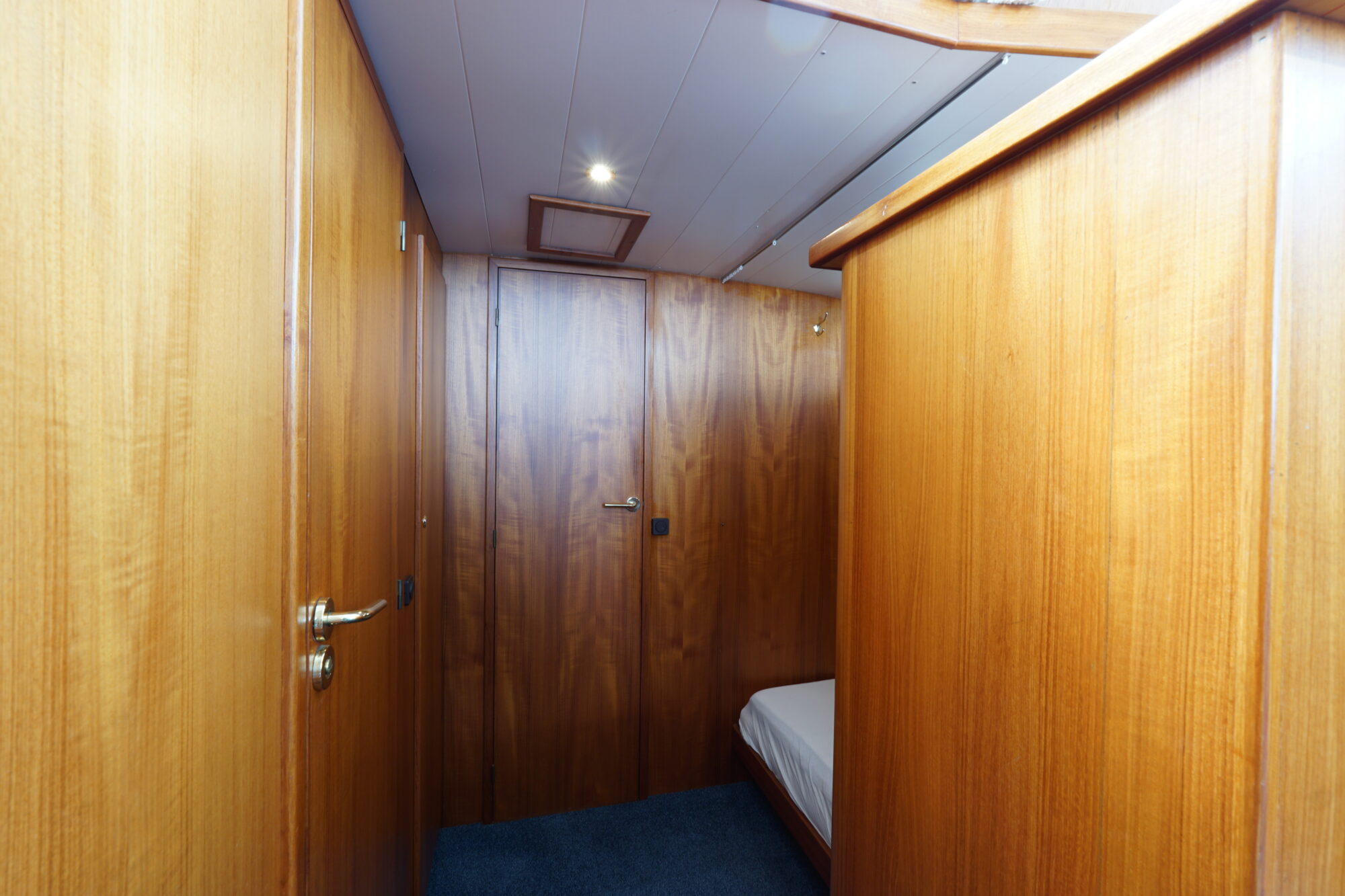 SK Kotter 12.50 Sedan