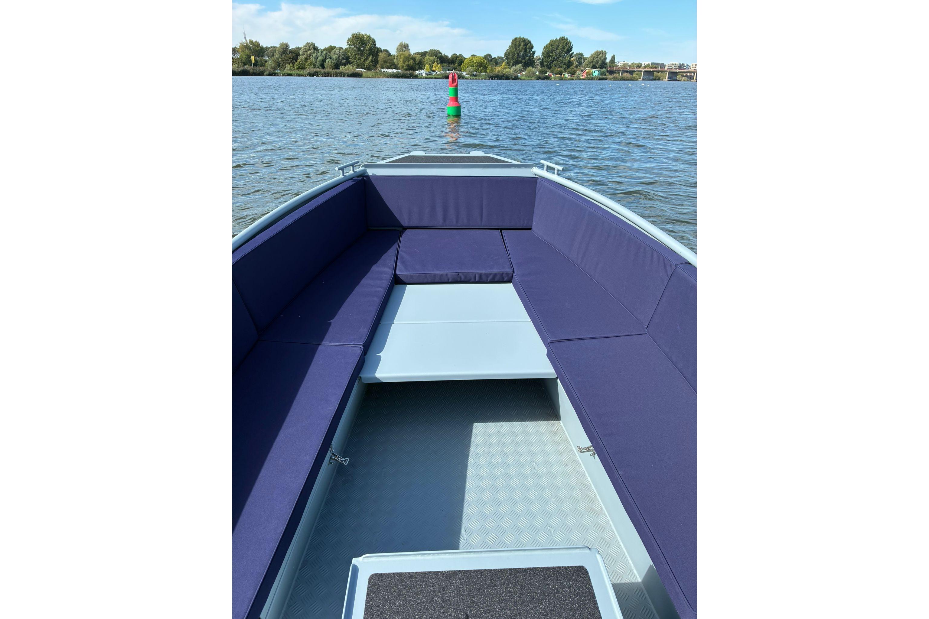 Stormer Tugboat 60