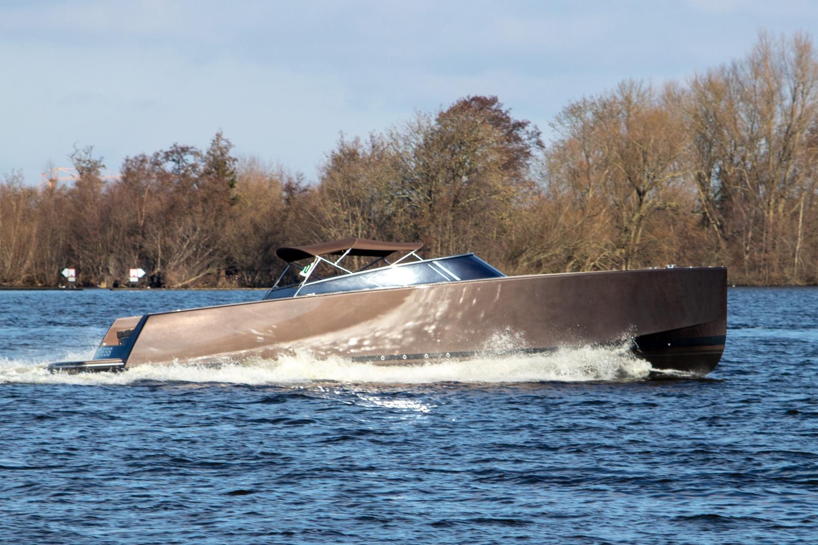 VanDutch 40