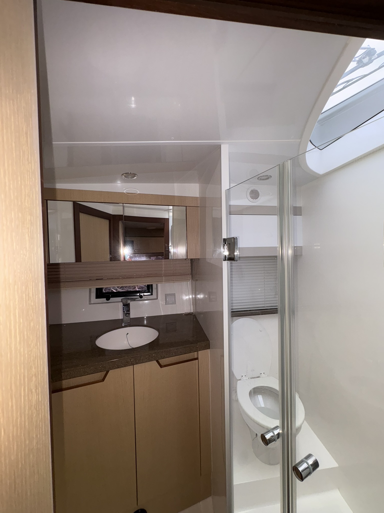 Galeon Yachts Galeon 405 HTL met 2x Volvo Penta D4 260 pk