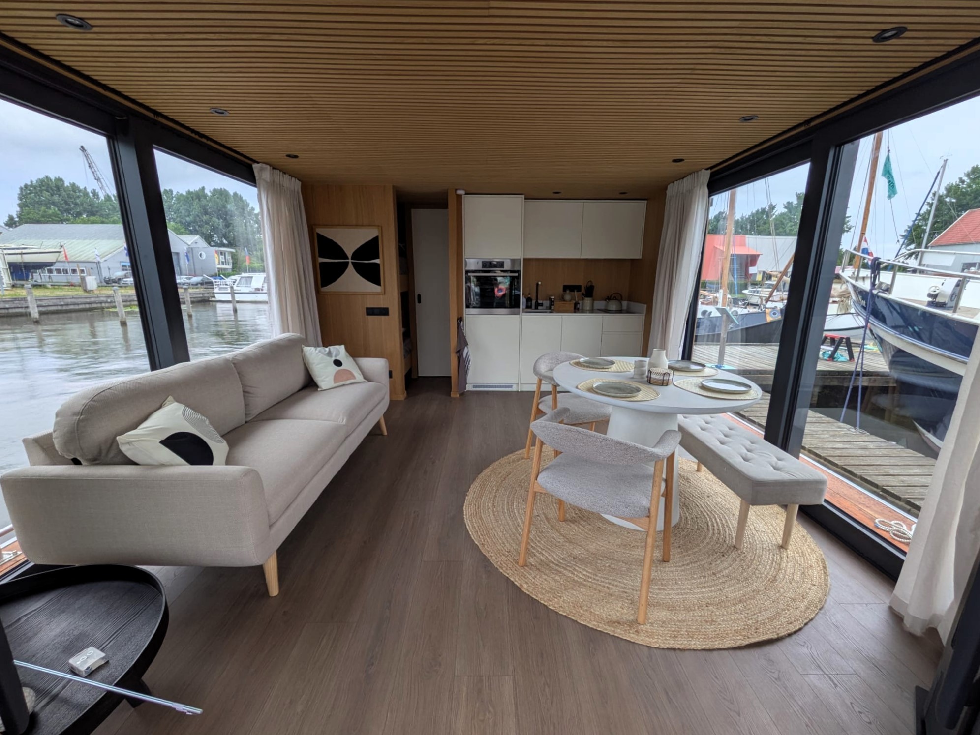 Surla 12 Houseboat Terherne (koop)ligplaats Beschikbaar