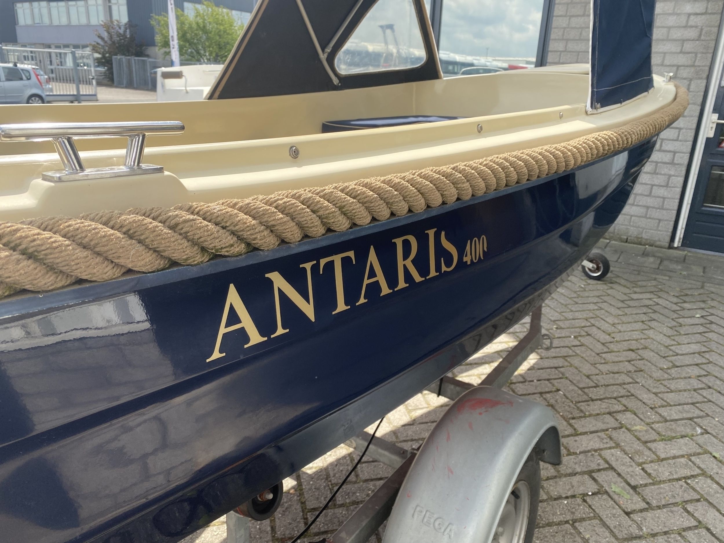 Antaris 400