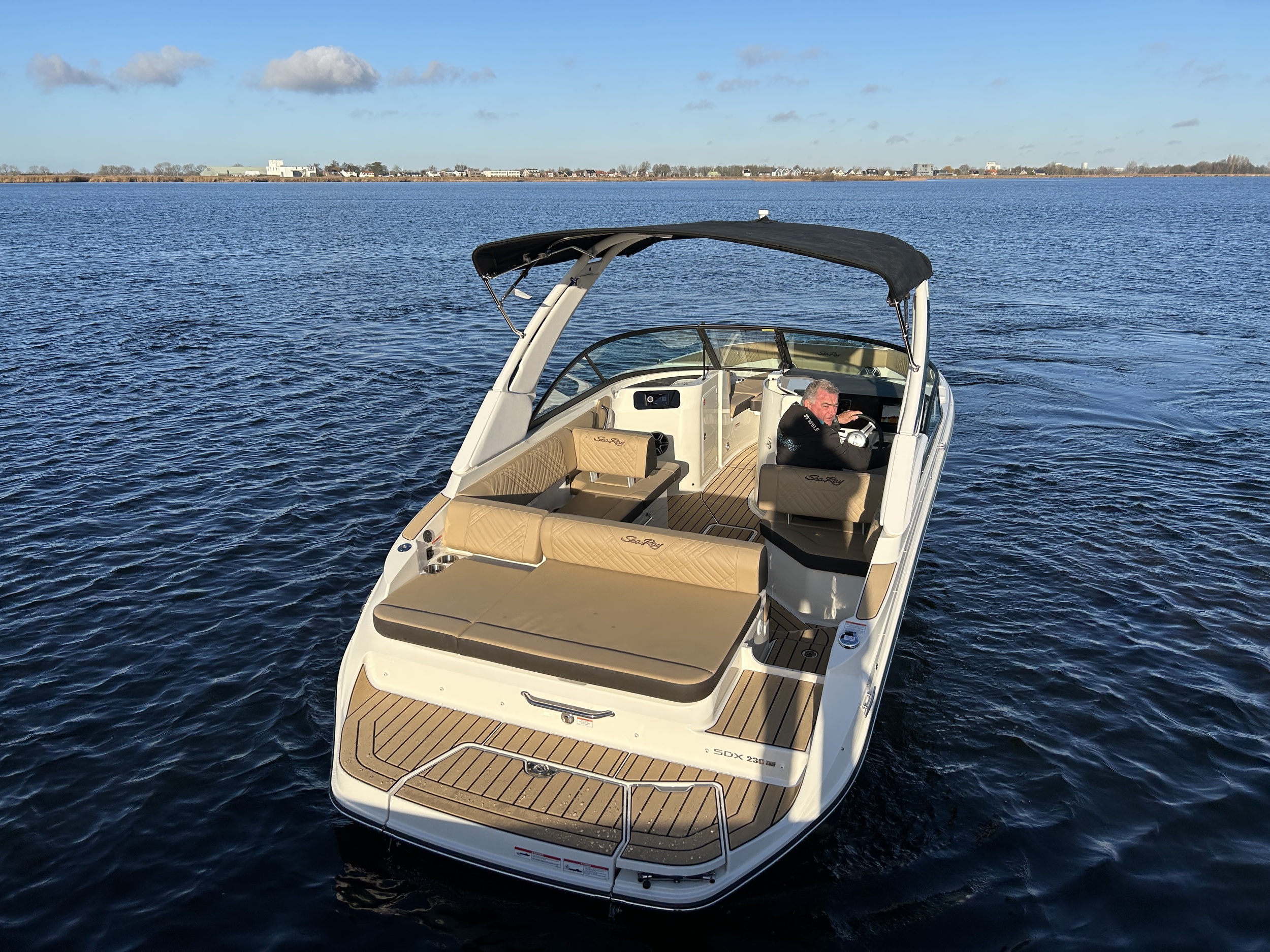 Sea Ray SDX 230 Surf