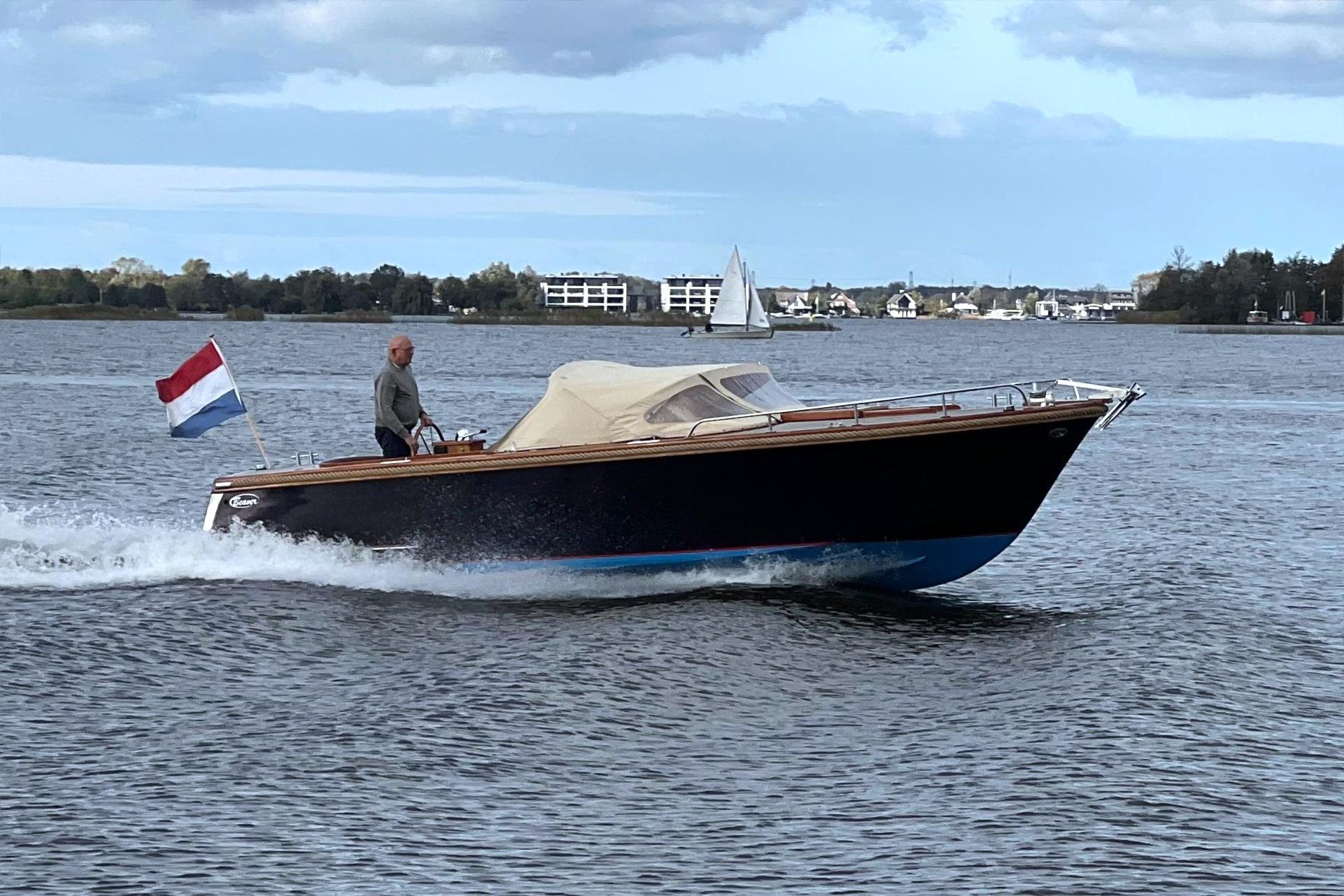 Beaver Yachts 28 Picknick Lounge