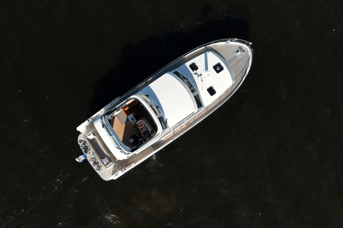 Linssen Grand Sturdy 410 AC Variotop met stabilisator