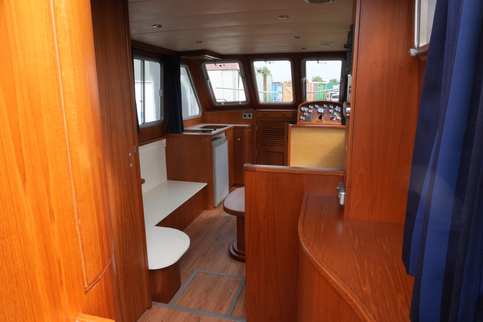 Casco 11.00 OK Flybridge