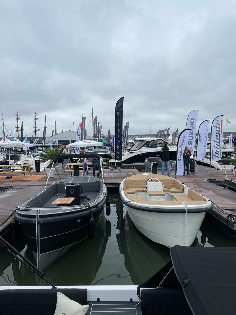 Steelfish 670 vaarklaar 60pk Honda
