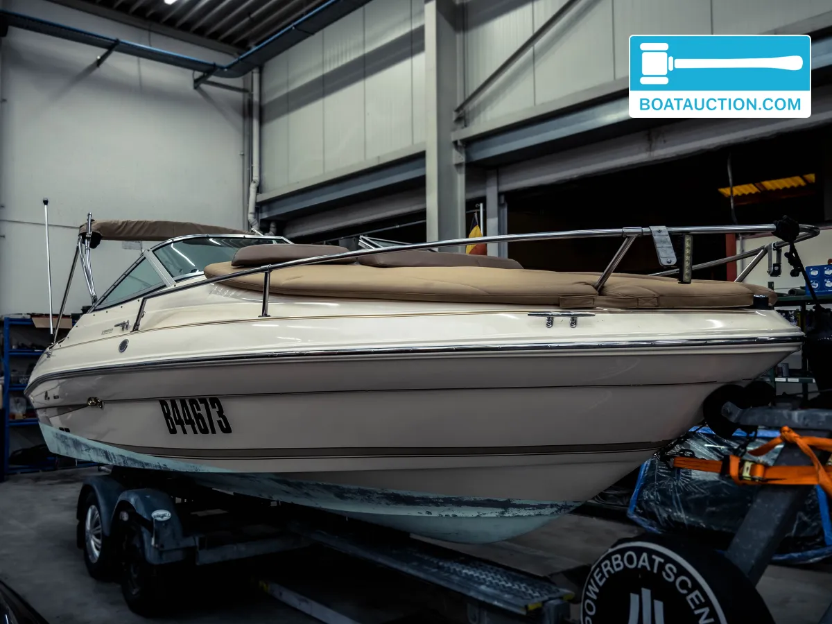 Sea Ray 200 Signature