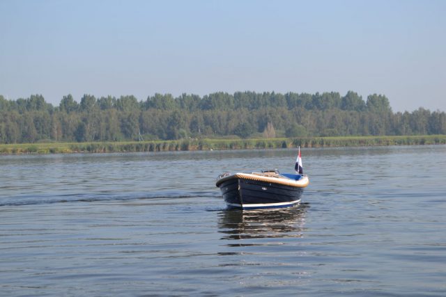 Waterspoor 630 DE GROOTSTE SLOEPENSHOWROOM VAN NEDERLAND