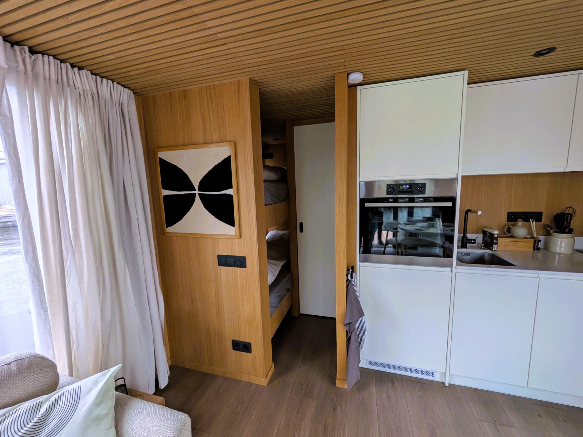 Surla 12 Houseboat Terherne (koop)ligplaats Beschikbaar