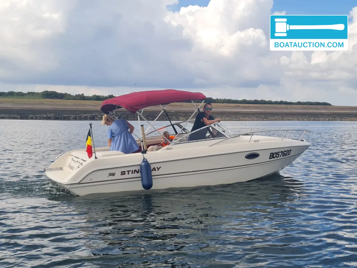 Stingray 220