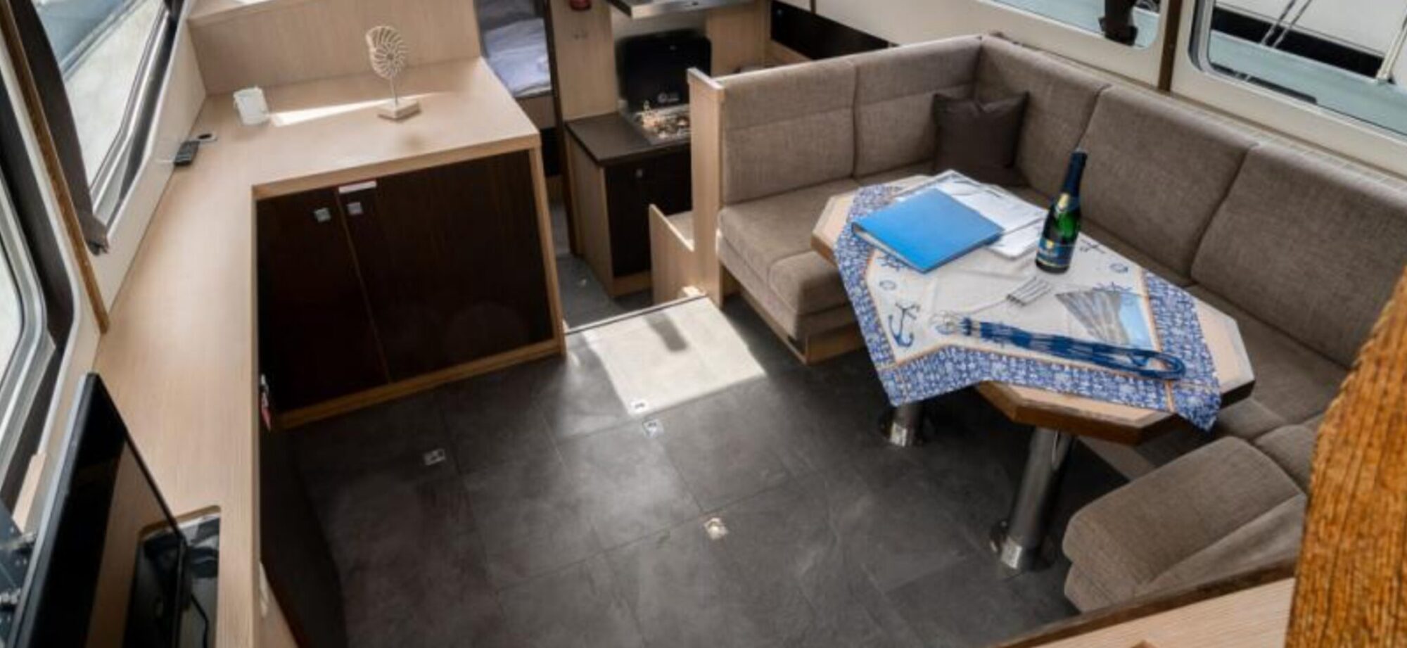 Aventura 43 AK Cabrio