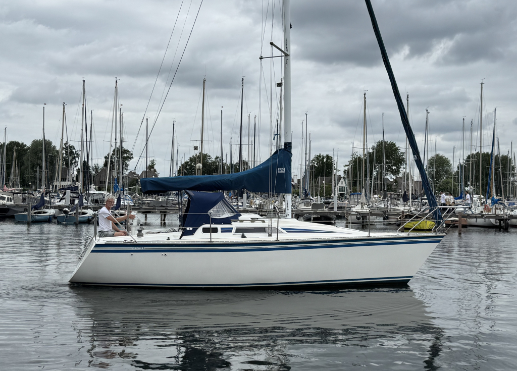 Hunter 28.5
