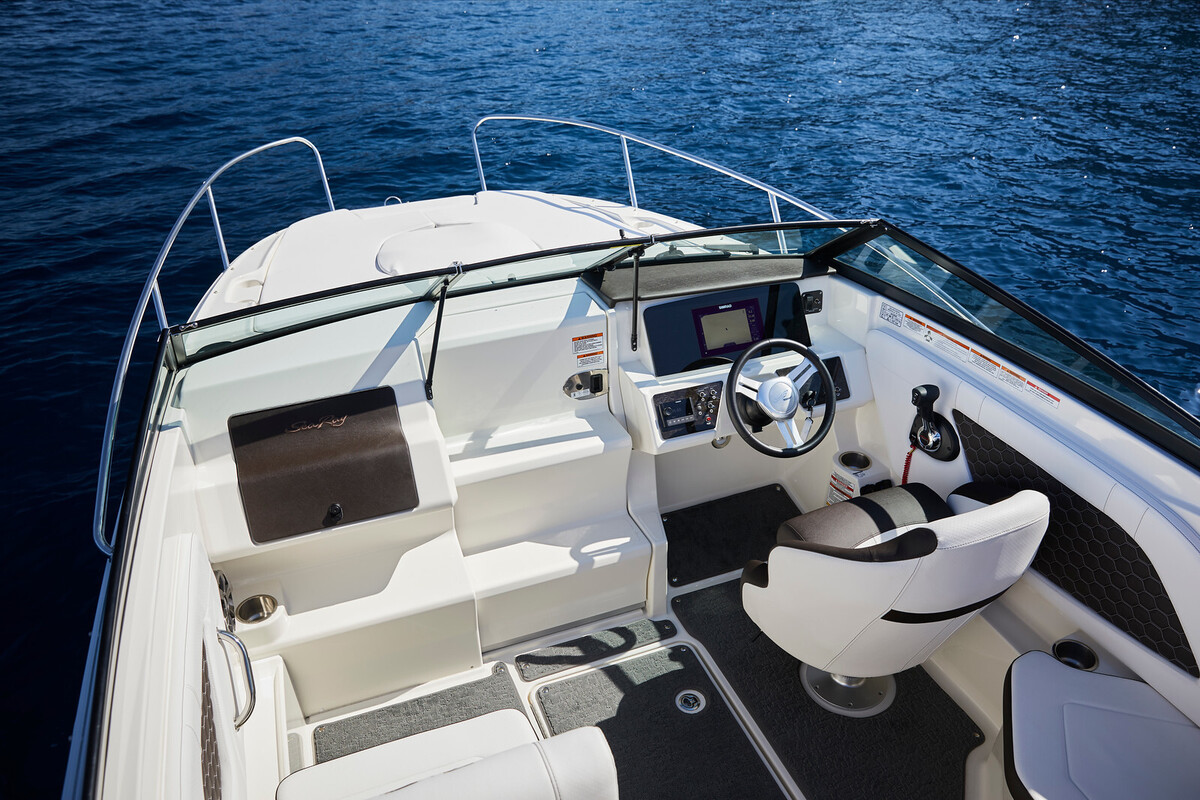 Sea Ray Sun Sport 230 OB