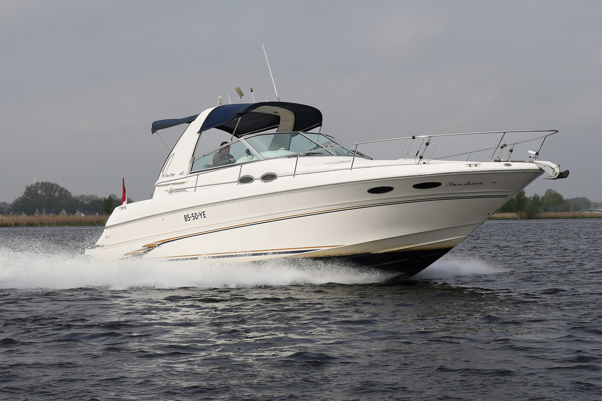 Sea Ray 310 Sundancer