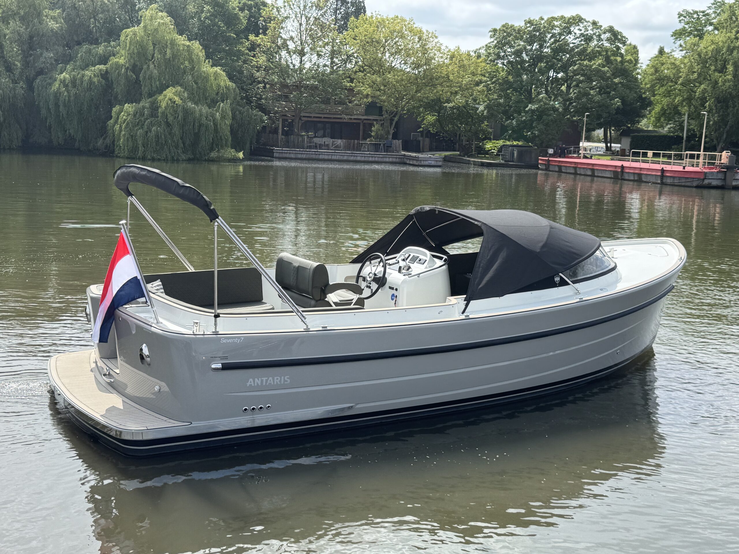 Antaris Seventy7 Sport (luxe uitvoering) hoofdfoto: 1