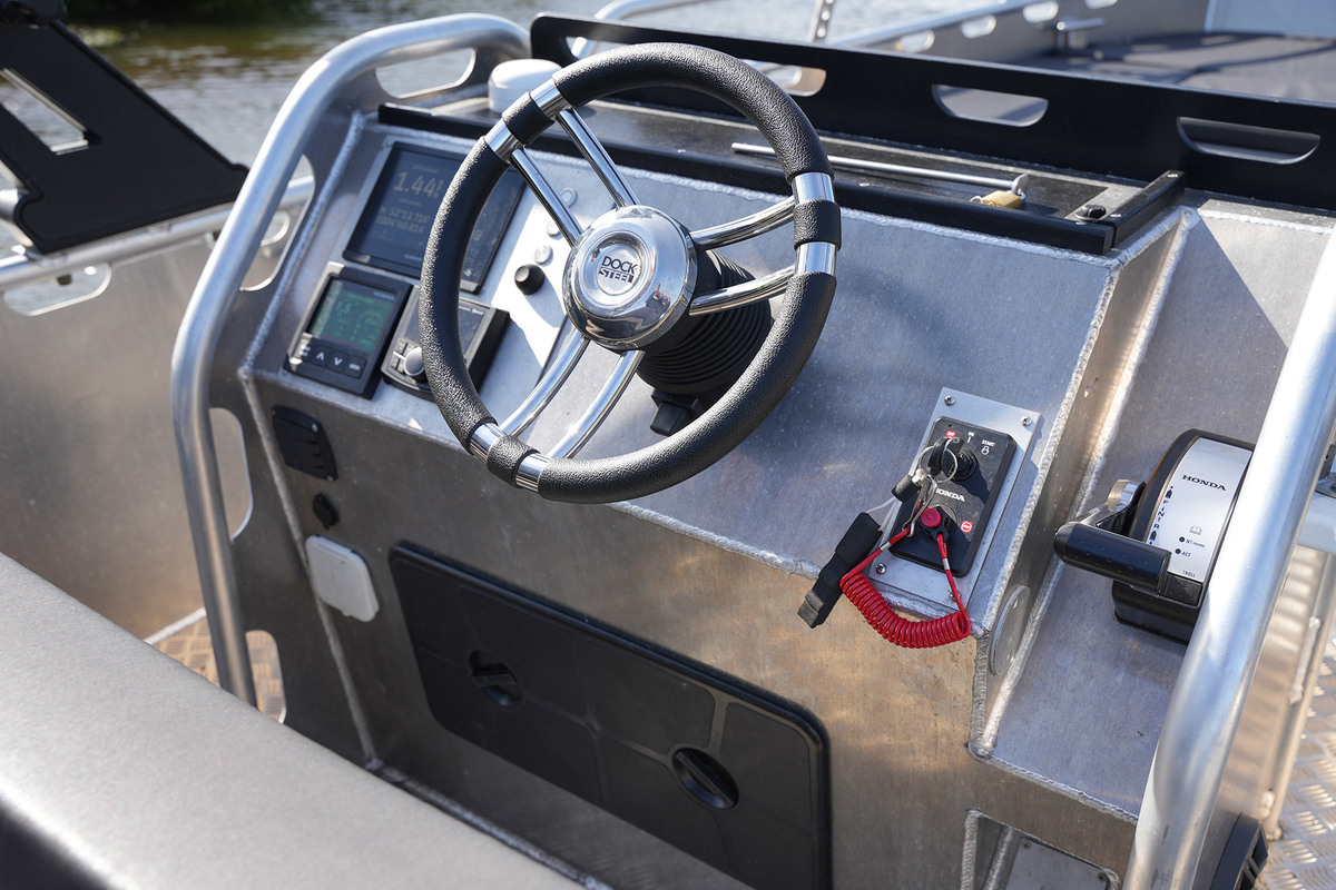 Dock Steel 650