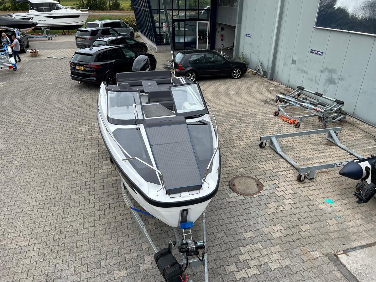 Northmaster 760 Cruiser. Dit schip is aanwezig op de Suzuki stand van hiswa te water 2026.