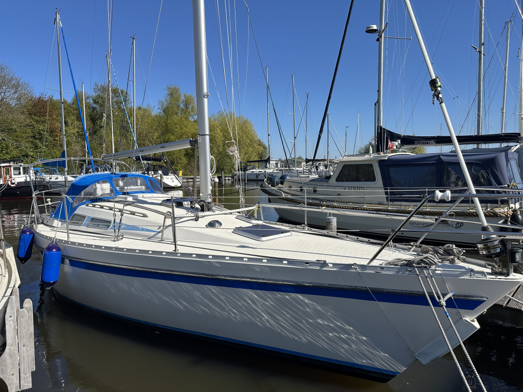 Arcona 32