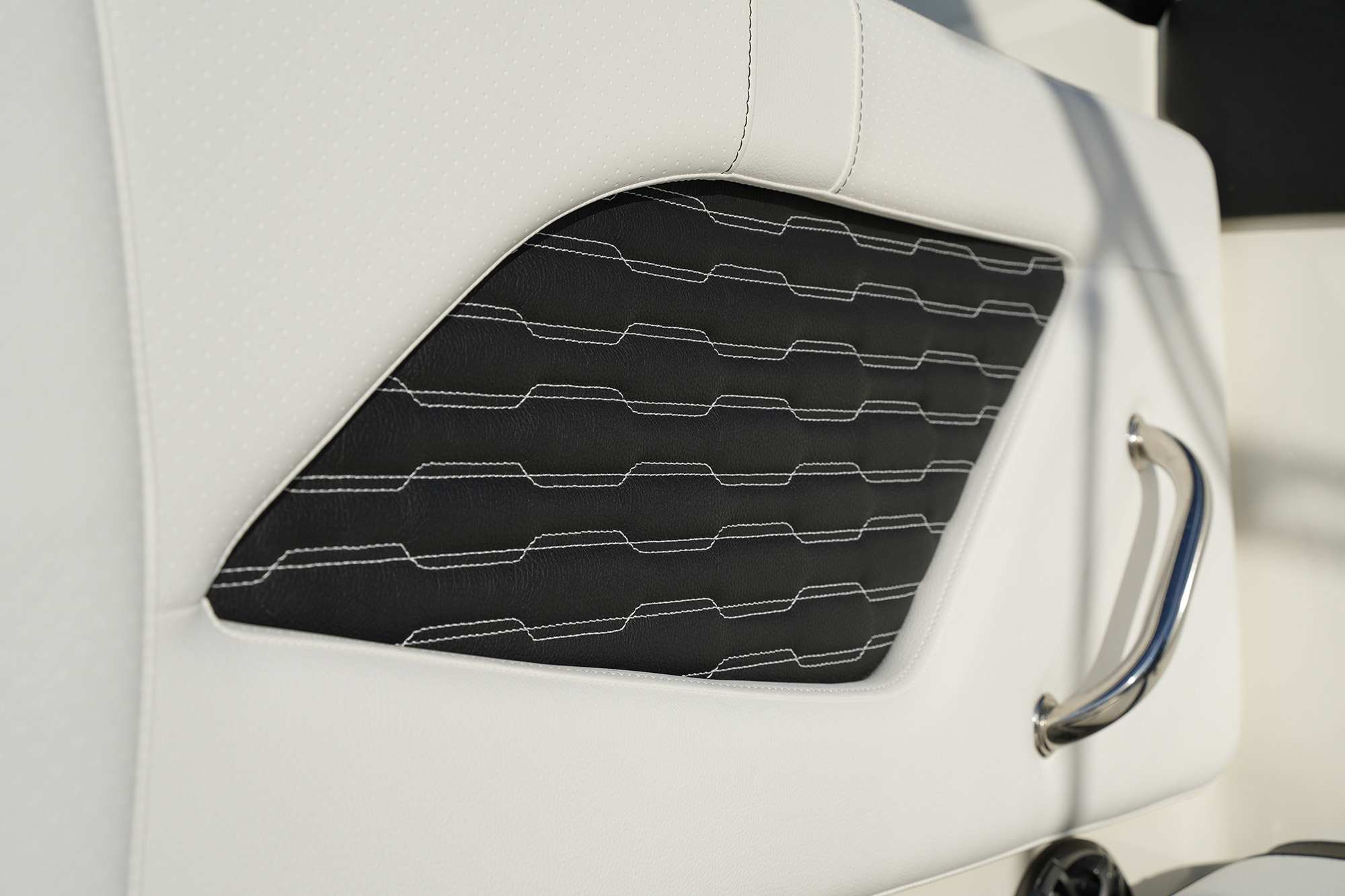 Sea Ray SPX 230 Outboard