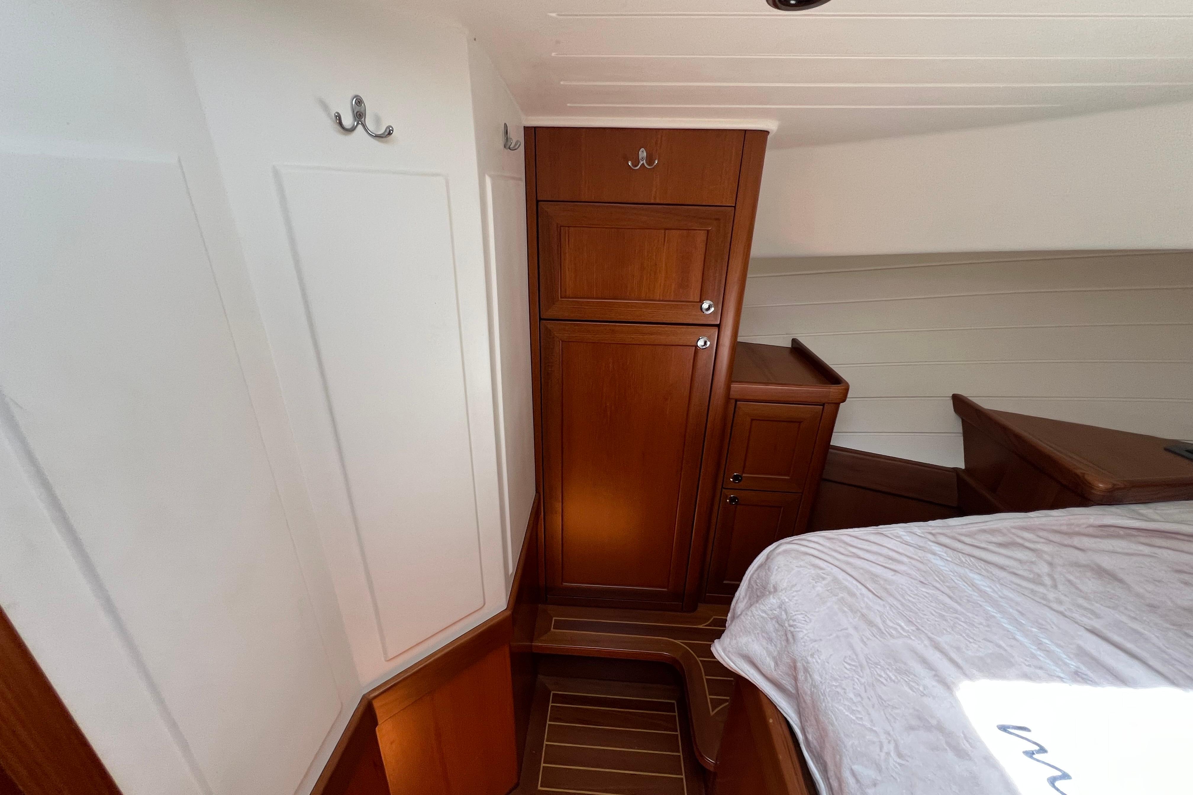 Long Island 40 Runabout