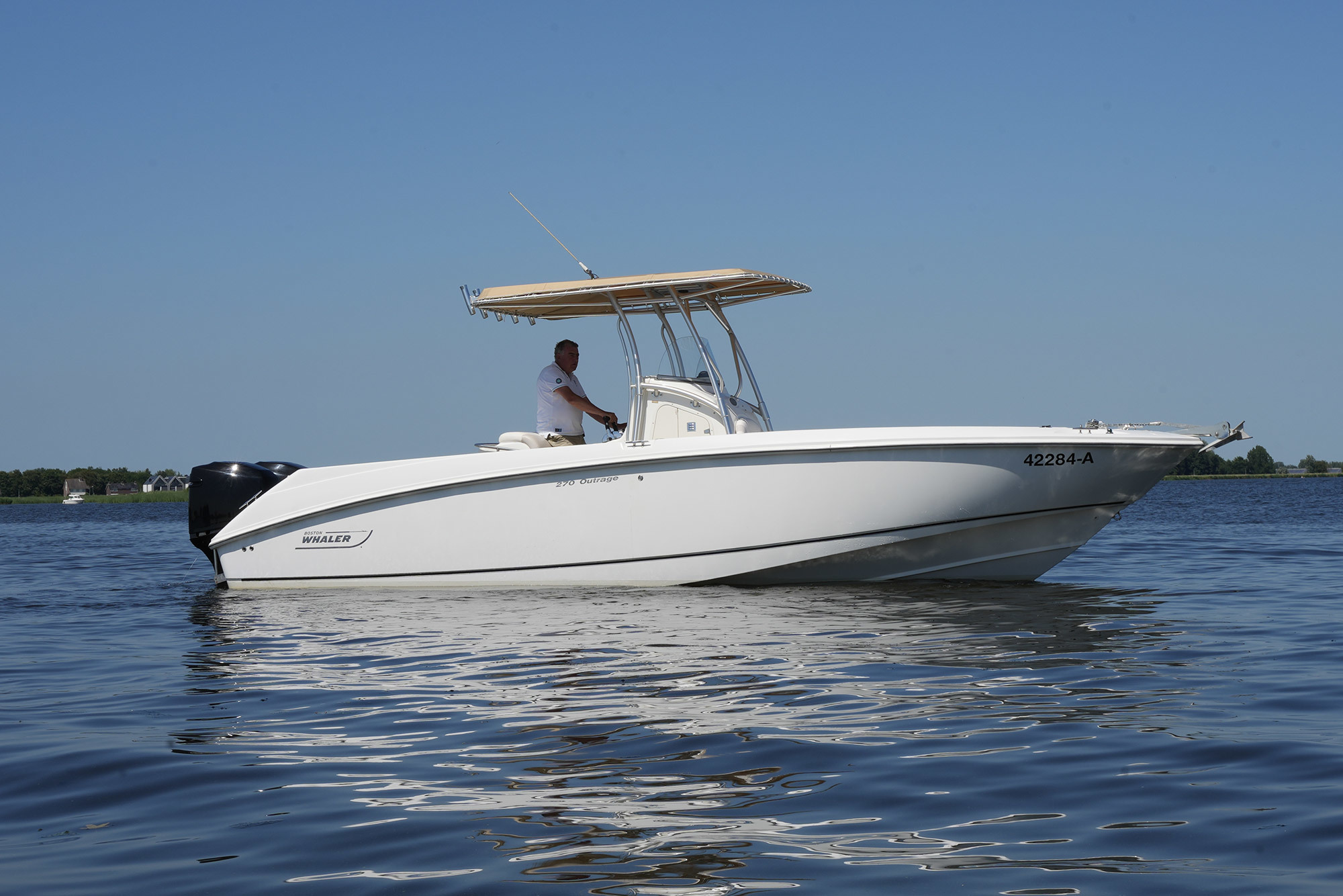 Boston Whaler 270 Outrage