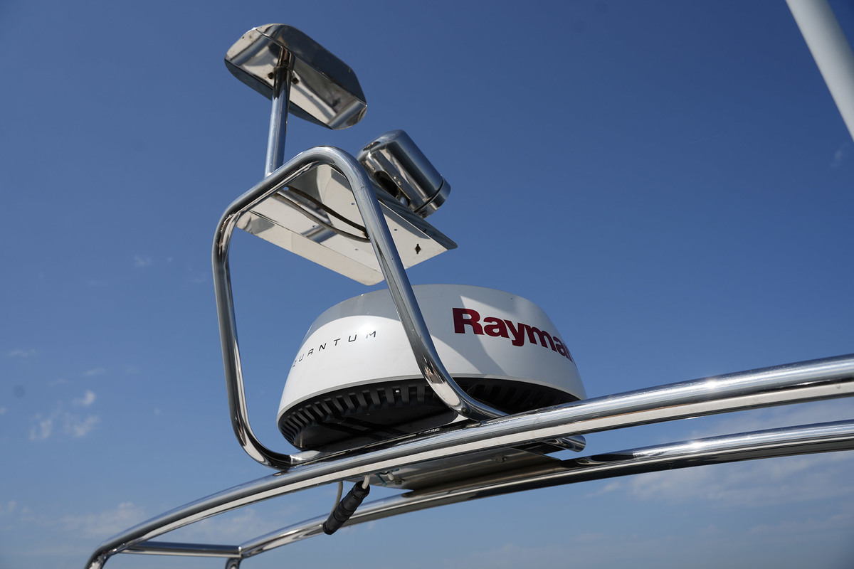 Axopar 28 Cabin