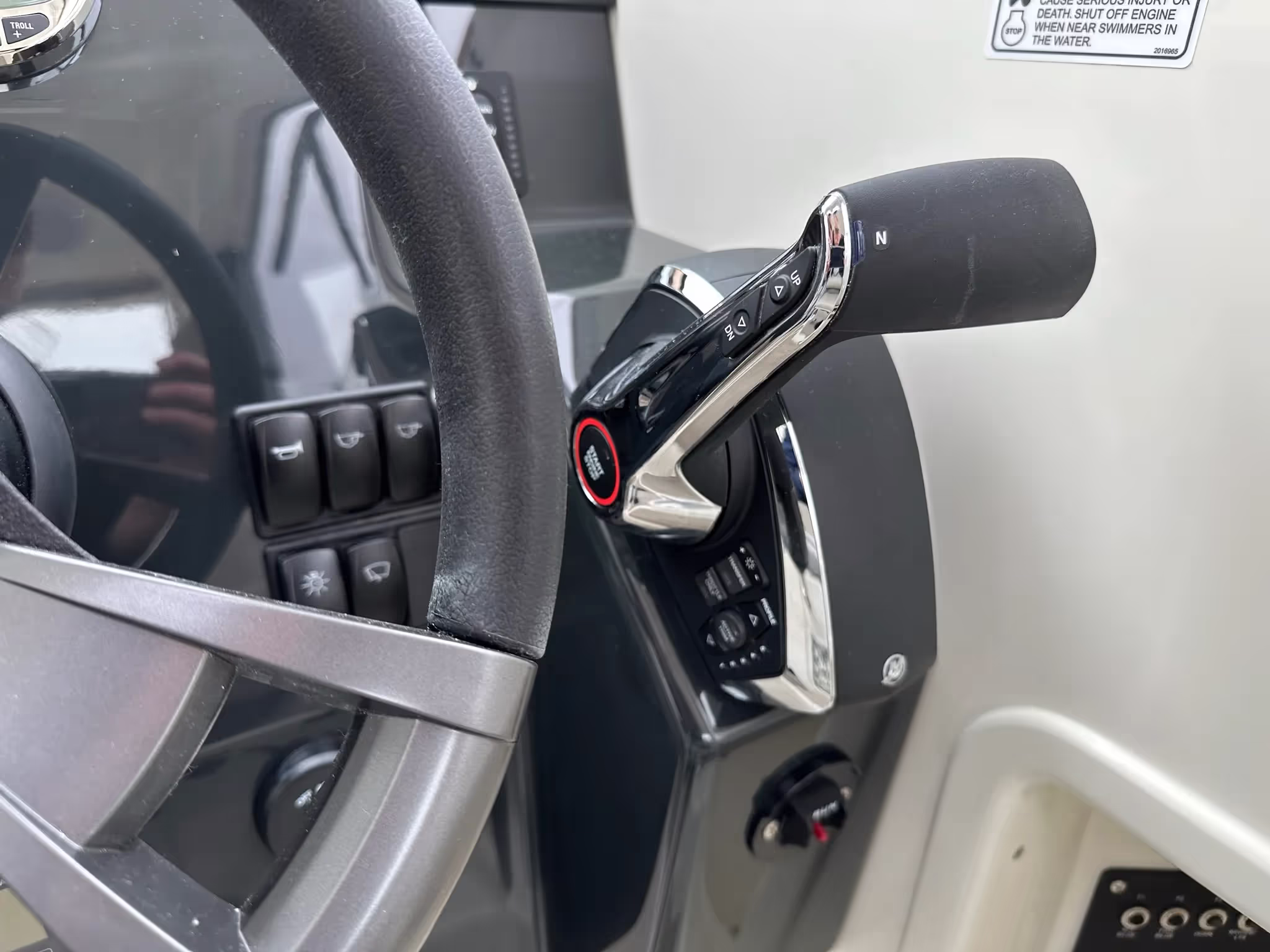 Quicksilver 755 Weekend