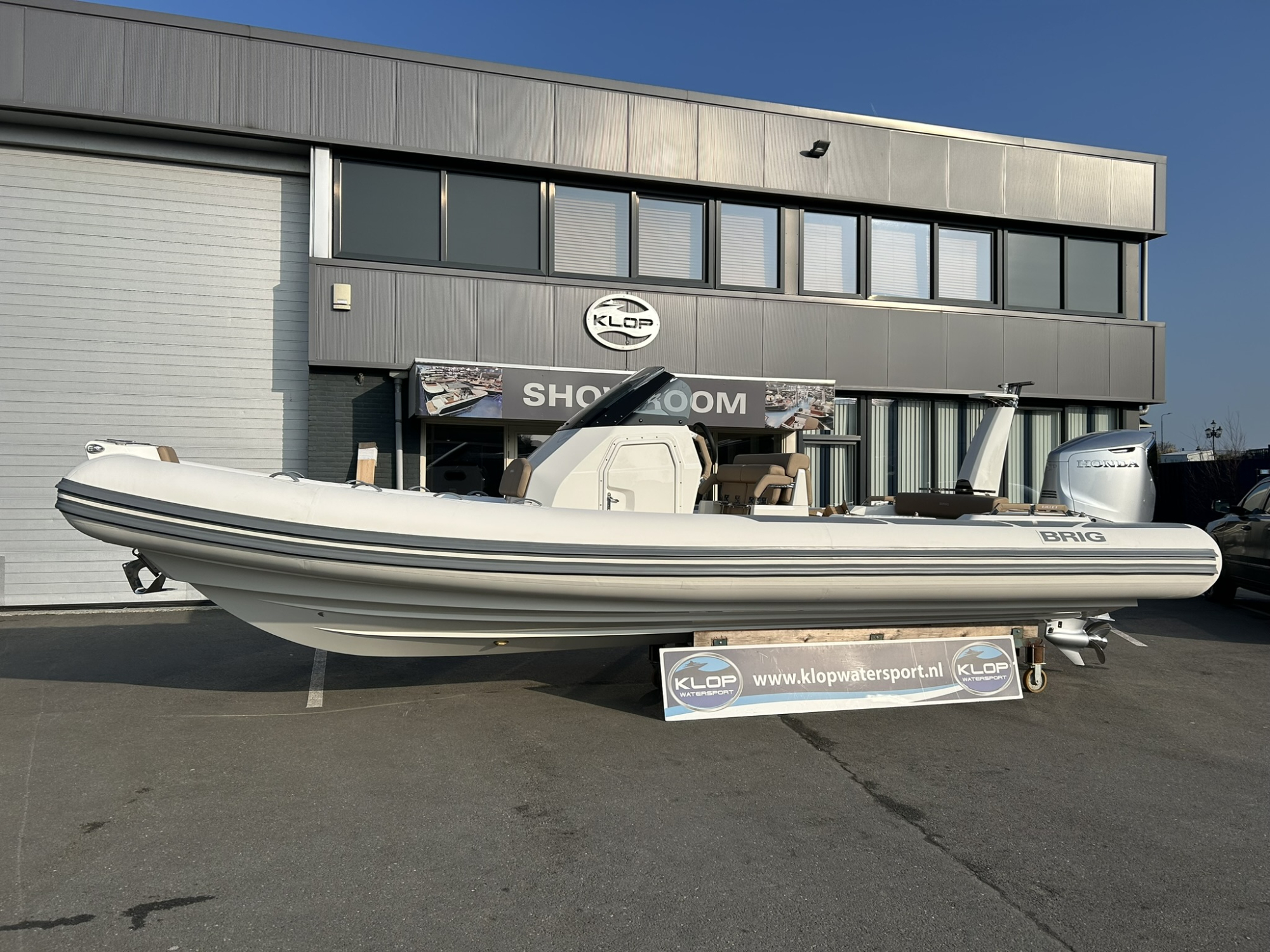 Brig Ribs AANBIEDING - Brig Eagle 8 met Honda 350 pk V8 op voorraad