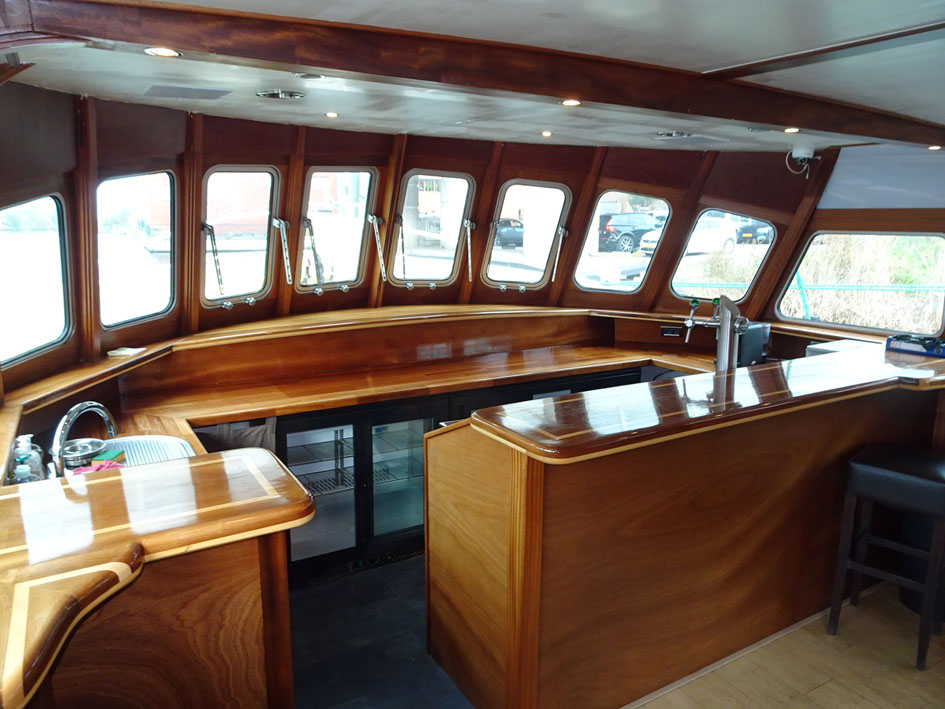 Dagpassagiersschip 152 pers