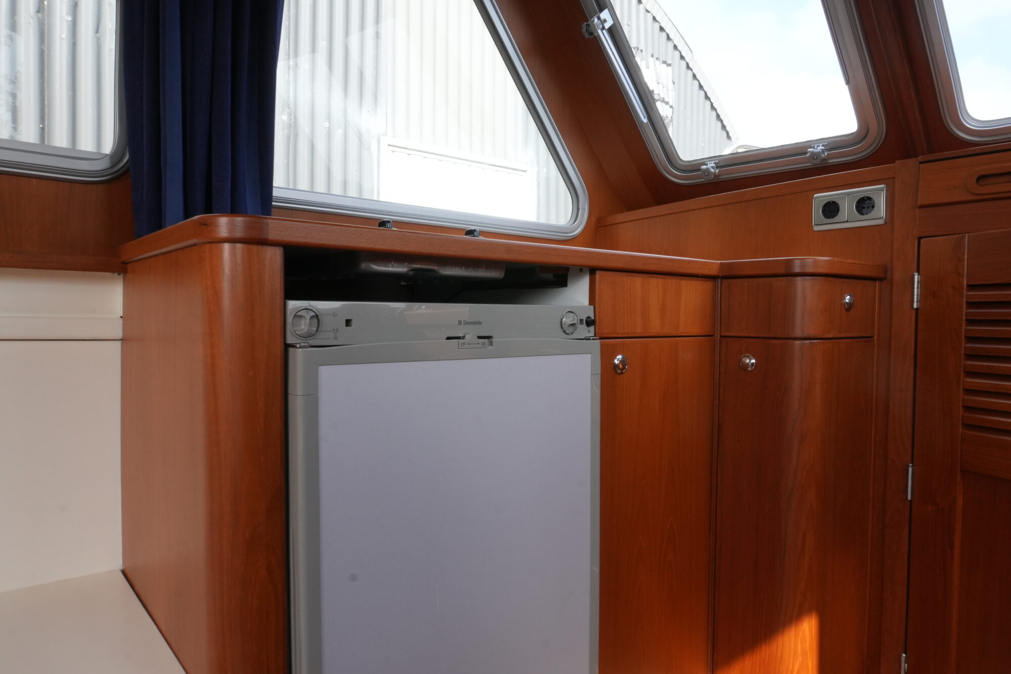 Casco 11.00 OK Flybridge