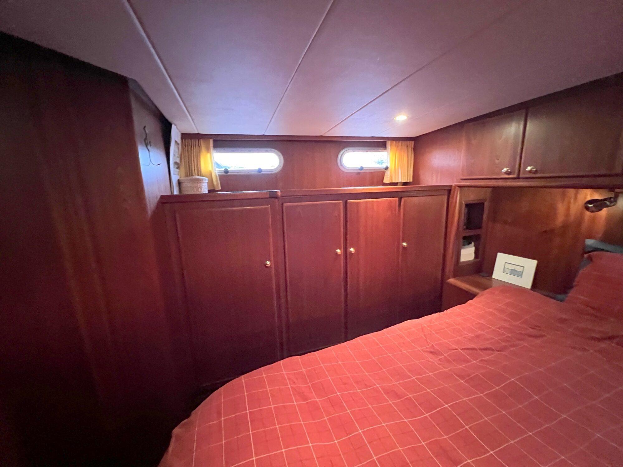 Vripack Vripack Spiegelkotter 12.00 AK Cabrio