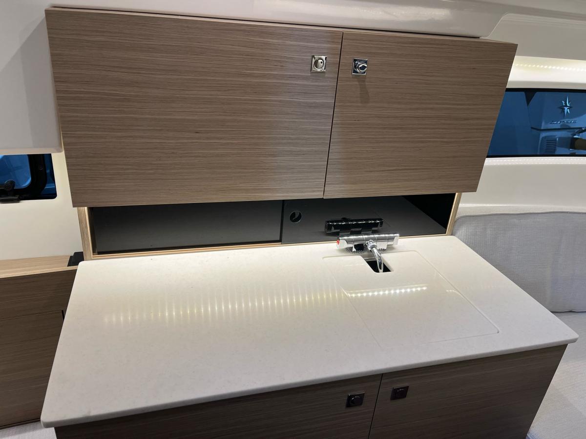 Jeanneau Cap camarat 9.0 WA serie 2