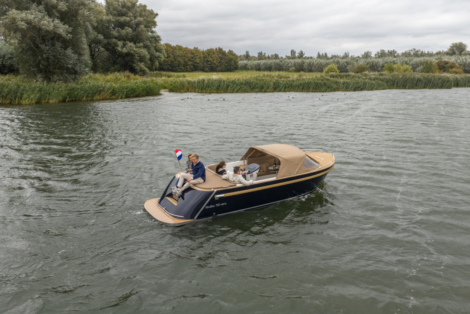 Maxima Boats 720 Retro