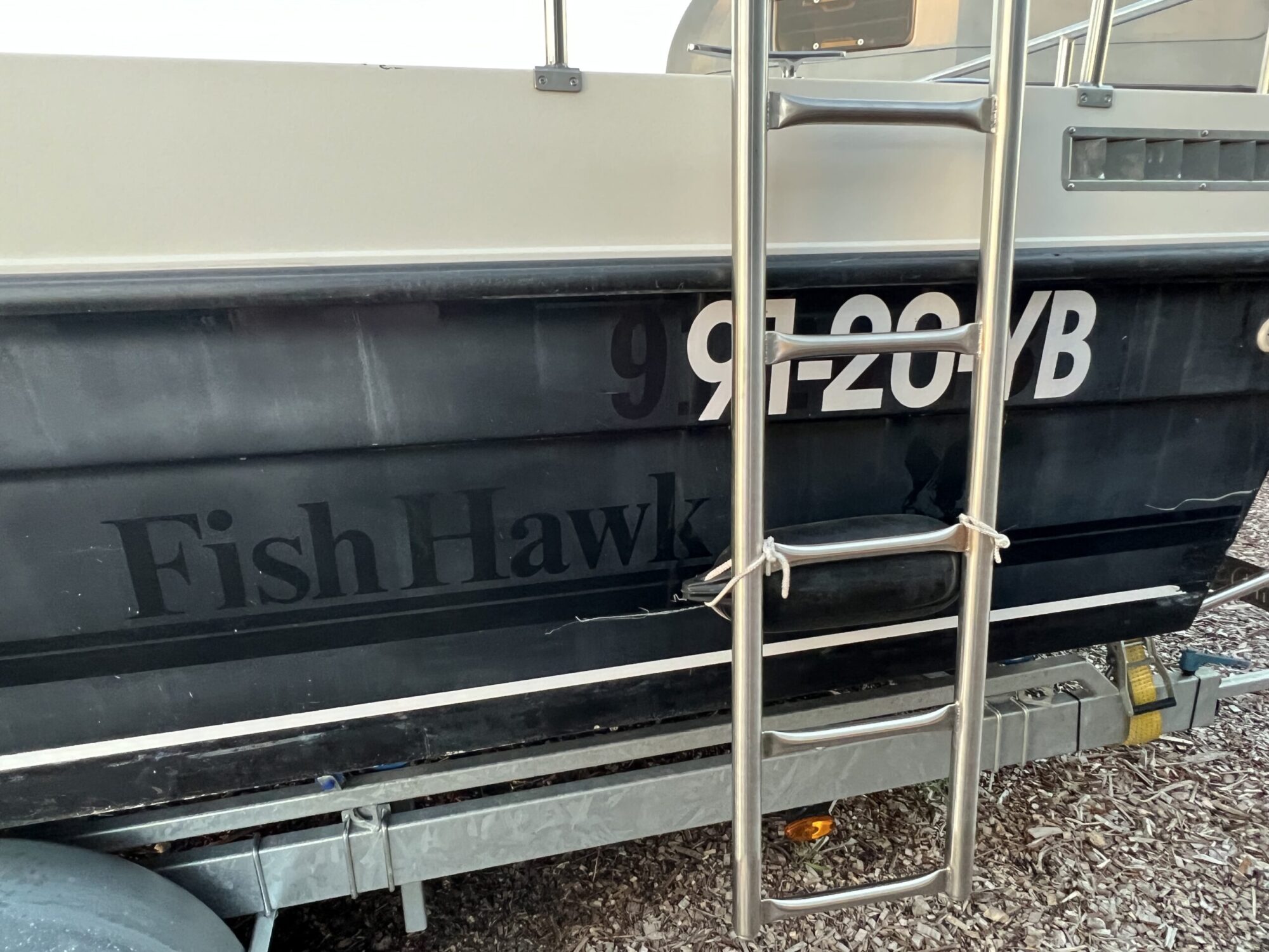 Celebrity 2500 Fish Hawk
