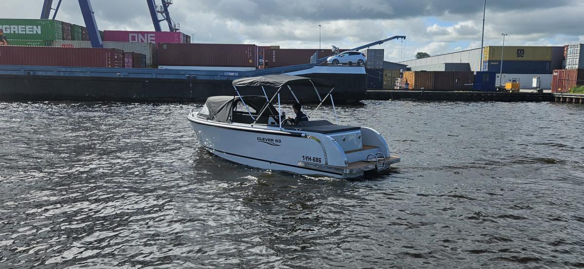 Clever 63 Tender