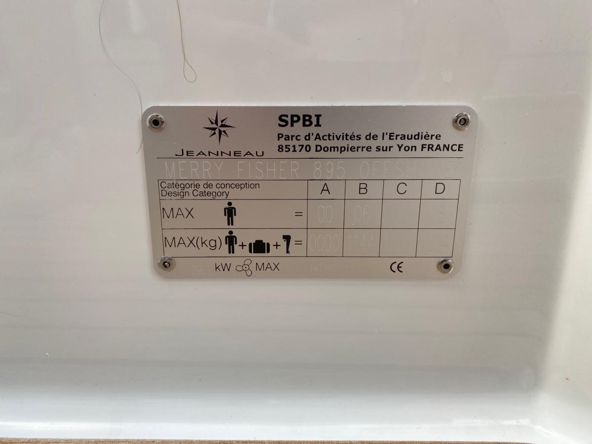 Jeanneau Merry Fisher 895 Offshore Full options with Joystick