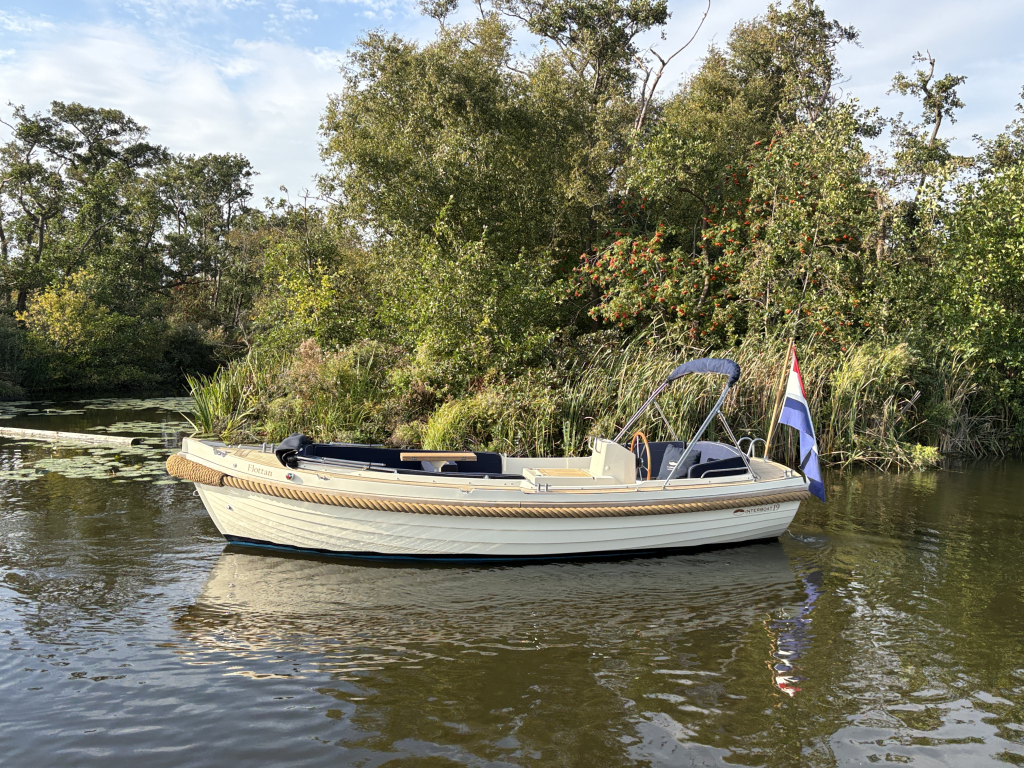 Interboat 19