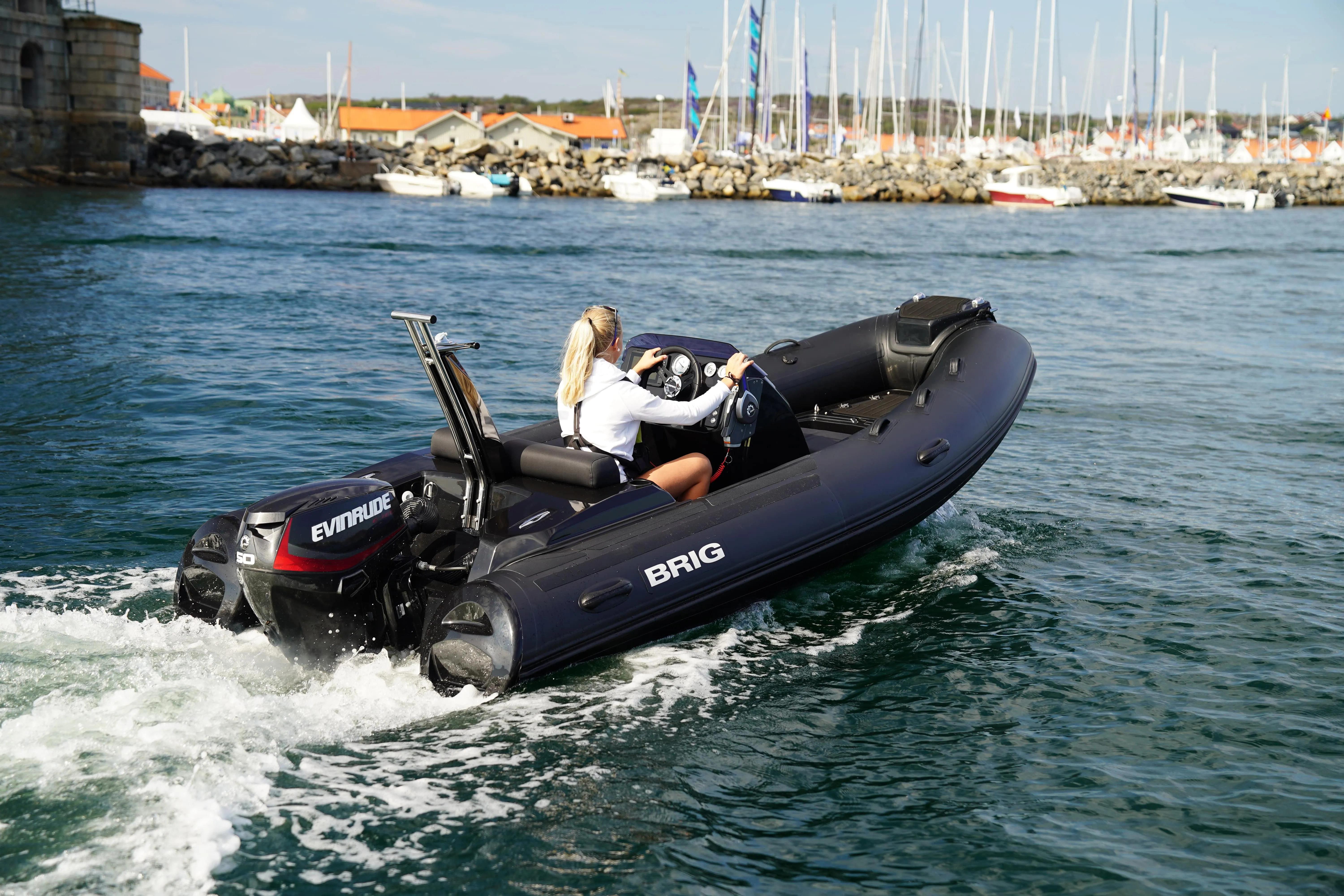 Brig Eagle 4 hoofdfoto: 1