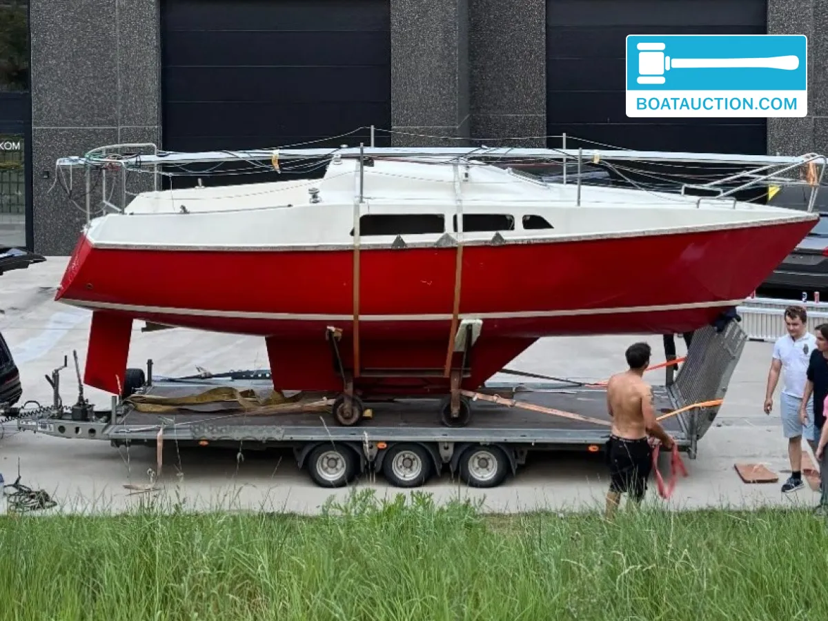 Omega 750 hoofdfoto: 1