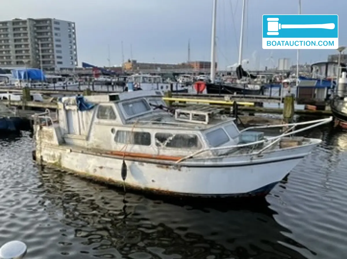 Motorboat 800 hoofdfoto: 1