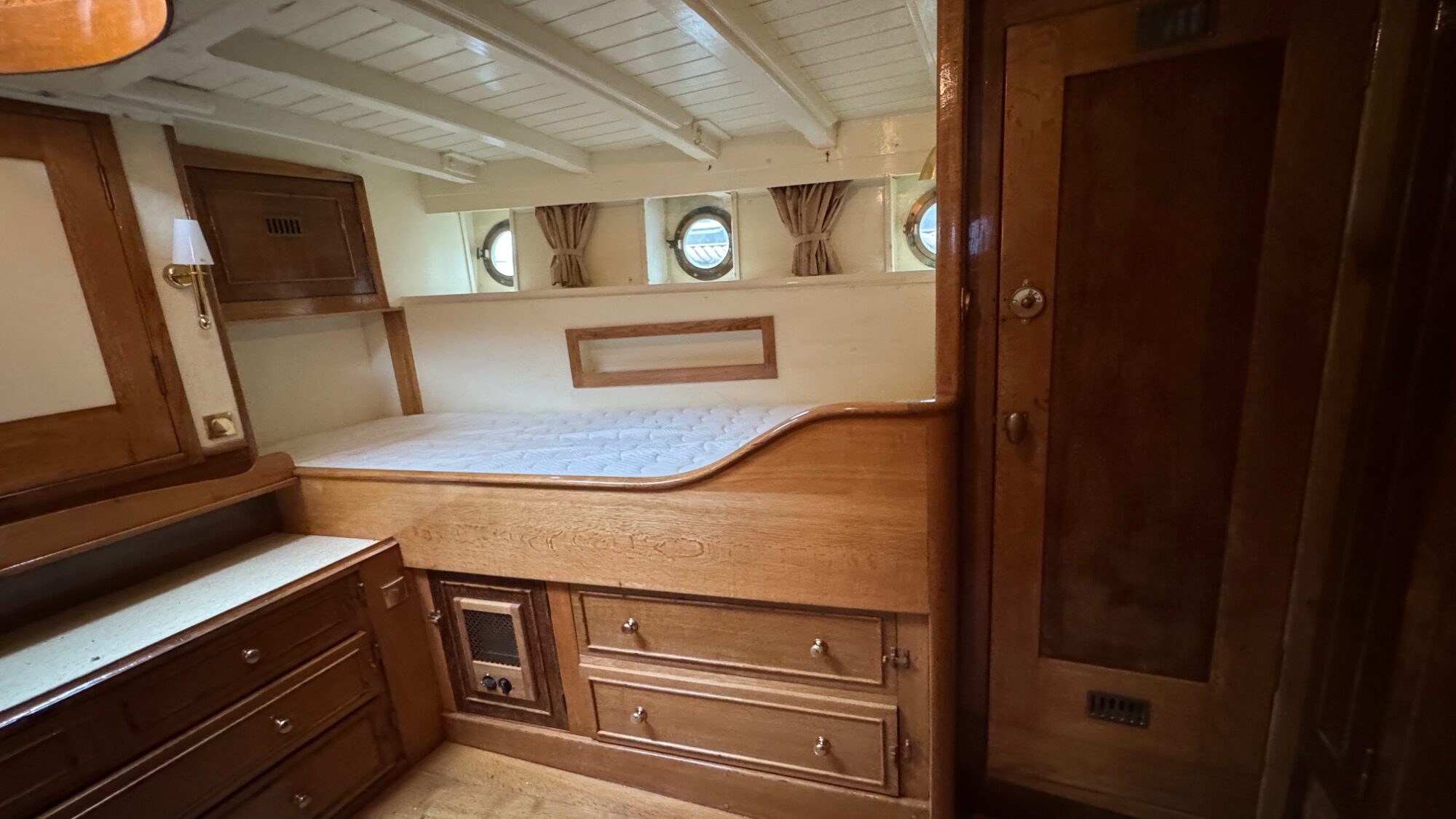 Silver Rondspantkotter 19.44 VS