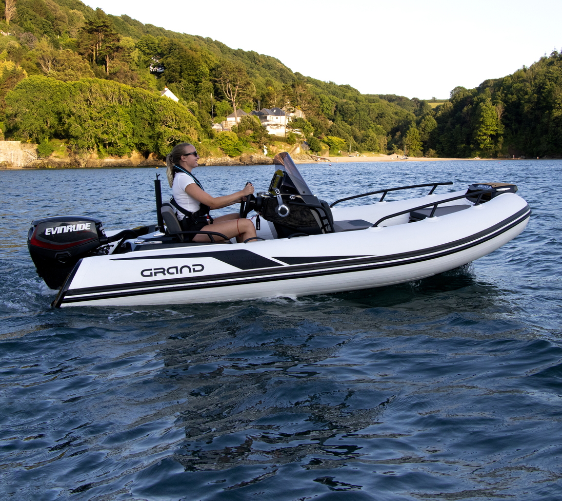 Grand Ribs Design Grand Ribs Grand 420 Golden Line te koop op Sloepen.nl - Stijlvol varen ...