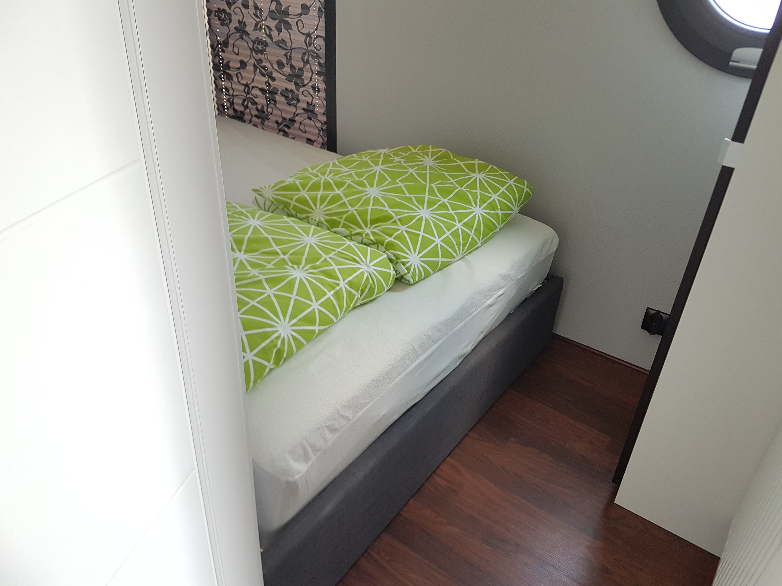 La Mare Houseboat Apartboat XL - NEW