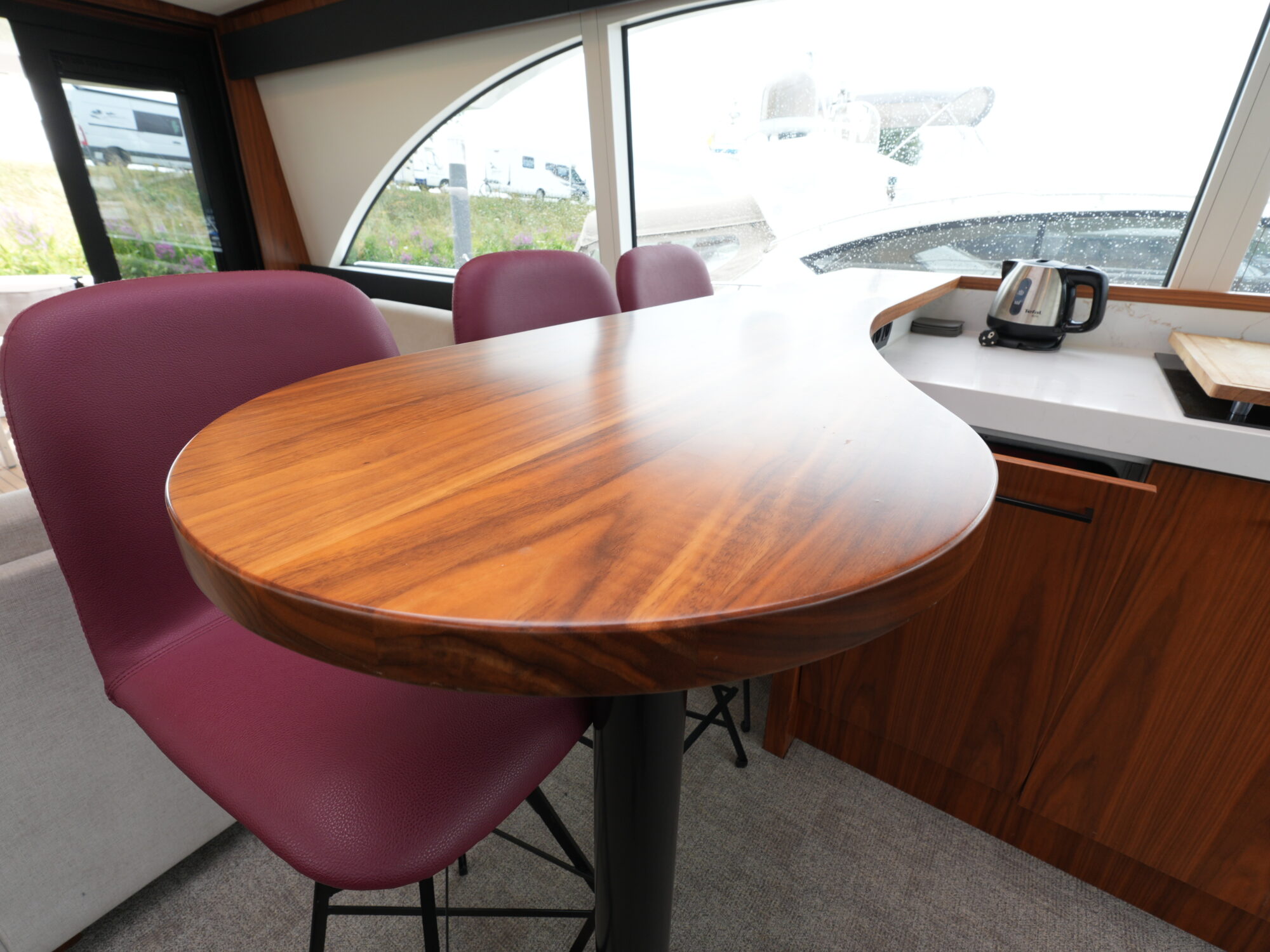 Van den Hoven Executive 15.00 MK II